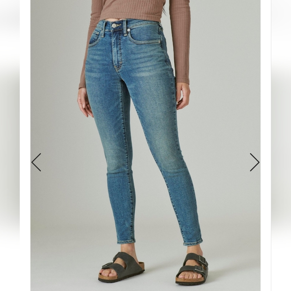 NWT Lucky brand Jeans